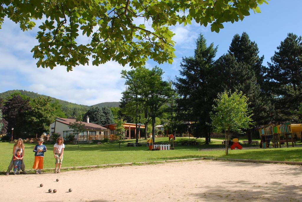 Vvf Les Cevennes Hotel Bedoues ภายนอก รูปภาพ